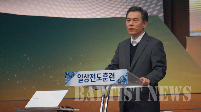 지구촌교회 최성은 목사.